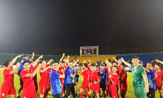 HLV Cristiano Roland nói lời gan ruột với cầu thủ U16 Việt Nam sau trận thắng U16 Nhật Bản
