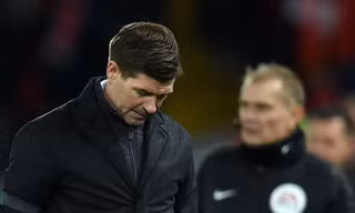 Salah tỏa sáng, Liverpool khiến ngày về của Gerrard mất vui