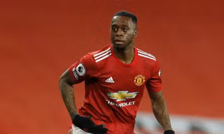 Aaron Wan-Bissaka chưa có cơ hội ra mắt ĐT Anh.