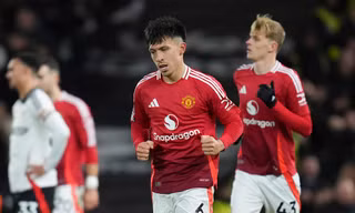 MU xác nhận tin cực dữ về Lisandro Martinez
