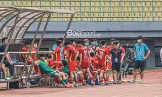 Báo Indonesia hả hê với U19 Việt Nam: Sân không người vẫn thấy áp lực!