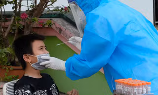 Bên trong khu cách ly hàng chục học sinh tiểu học do COVID-19 ở Hải Dương