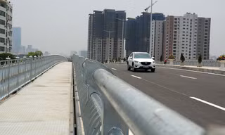 Mục sở thị con đường gần 500 tỉ đồng/1 km ở Hà Nội