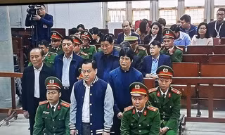 Các bị cáo tại tòa.