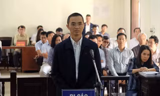 Bị cáo Đặng Anh Tuấn tại tòa án tỉnh Phú Thọ.