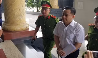 Bị can Phan Văn Anh Vũ ở TAND Cấp cao tại Hà Nội.