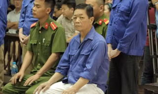 Ông Nguyễn Kim Hưng tức Hưng "kính".