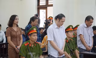 Vụ gian lận điểm thi tại Hà Giang: Vợ ông Triệu Tài Vinh bị kỷ luật 