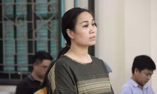 Bà Nguyễn Thị Vân tại tòa án quận Nam Từ Liêm.