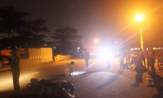 Va chạm với ‘hung thần xa lộ’, hai anh em thương vong