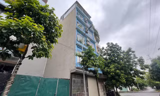 Hà Nội: Nữ sinh phát hiện chủ nhà lắp camera quay lén trong phòng tắm