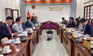 Hôm nay phân công người phụ trách UBND tỉnh Lâm Đồng 