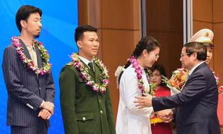 Thủ tướng Phạm Minh Chính biểu dương Gương mặt trẻ Việt Nam tiêu biểu và triển vọng 2023