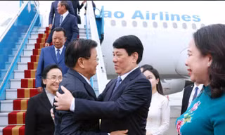 Chào đón Tổng Bí thư, Chủ tịch nước Lào thăm cấp nhà nước Việt Nam
