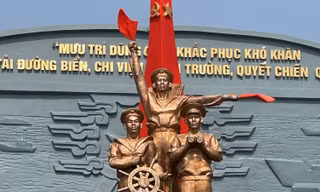 Khánh thành giai đoạn 1 công trình nâng cấp Tượng đài Anh hùng liệt sỹ Đoàn tàu không số