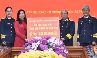 Kiều bào tích cực ủng hộ chương trình 'Xanh hóa Trường Sa'
