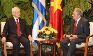 Tổng Bí thư Nguyễn Phú Trọng hội đàm với Bí thư Thứ nhất Đảng Cộng sản Cuba, Chủ tịch HĐNN và HĐBT Cuba Raul Castro Ruz (La Habana, 29/3/2018)Ảnh: Trí Dũng - TTXVN