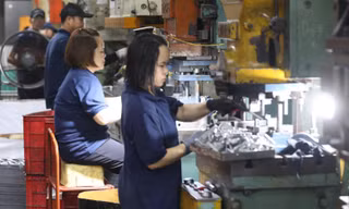 Việt Nam cần có biện pháp cải cách chi phí kinh doanh, tạo điều kiện cho DN. Ảnh minh họa: Như Ý