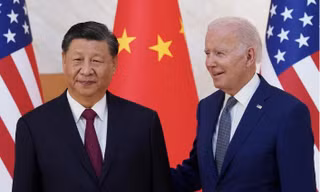 Tổng thống Mỹ Joe Biden và Chủ tịch Trung Quốc Tập Cận Bình trong lần gặp nhau tại Bali, Indonesia, tháng 11/2022. (Ảnh: Reuters)