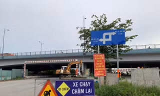 TPHCM: Đóng 2 đường tạm cầu Rạch Chiếc cơ quan quản lý có tận thu?