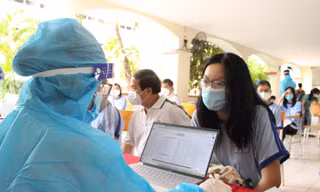 Trường học tại TPHCM xuất hiện nhiều F0