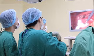 Mất 2 lít máu, nguy kịch tính mạng vì vỡ thai ngoài tử cung