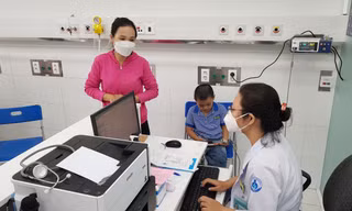 Số hóa đơn thuốc để ngăn chặn sai sót trong điều trị cho bệnh nhi
