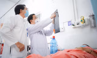 Gặp nạn trên đường hành hương, 4 người trọng thương