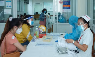 TPHCM: Huy động 6.500 nhà thuốc chăm sóc F0 tại nhà