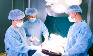'Nâng cấp' vòng ba đón Tết, người phụ nữ gặp tai biến kinh hoàng