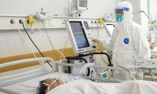 Số ca mắc COVID-19 tăng cao, TPHCM yêu cầu bệnh viện khôi phục đơn vị điều trị, phòng chống dịch 