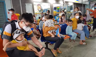 TPHCM thông tin về cúm mùa, yêu cầu đeo khẩu trang trong khuôn viên cơ sở y tế