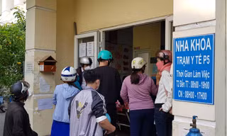 F0 không khai báo y tế vẫn ‘ép’ bác sĩ cấp giấy xác nhận