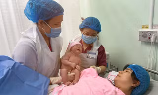 TPHCM: Những 'công dân nhí' chào đời trong thời khắc giao thừa