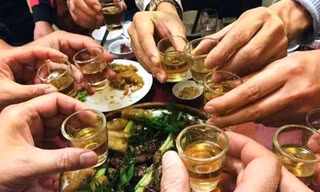Vỡ thực quản sau cuộc nhậu 'tới bến'