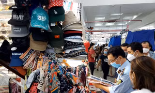 Cảnh báo hàng giả 'tấn công' thị trường Tết