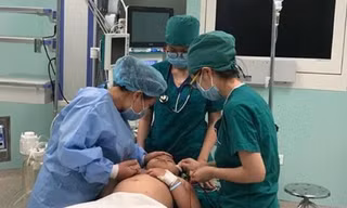 Kịp thời cứu bé trai nguy kịch vì ngạt nước ao nhà