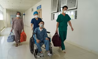 Bệnh nhân cuối cùng rời Bệnh viện Hồi sức COVID-19