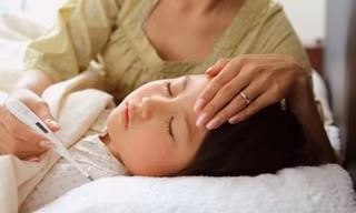 Hàng chục học sinh TPHCM nhập viện nghi do ngộ độc thực phẩm