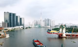 Hối hả thi công cầu Thủ Thiêm 2 kết nối với trung tâm Sài Gòn