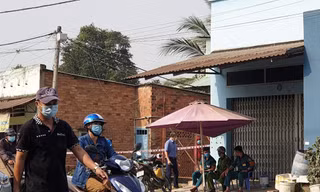 Phong tỏa khu vực liên quan thanh niên nhập cảnh trái phép cùng 2 ca mắc COVID-19