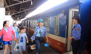 Ga Sài Gòn bán 6.000 vé tàu giảm giá 50%.