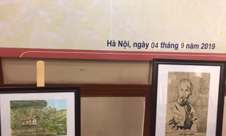 Bức chân dung Chủ tịch Hồ Chí Minh bằng chất liệu giấy dó được vẽ cách đây hơn 70 năm.