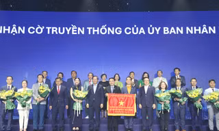 Chủ tịch Phan Văn Mãi: Mong hội Doanh nhân trẻ là thành phần quan trọng, lớn mạnh cùng sự phát triển của thành phố