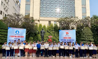 Tuyên dương 58 học sinh tiêu biểu về trau dồi đạo đức - học tập - thể lực