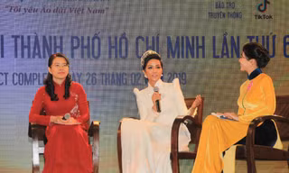 Hoa hậu H'Hen Niê chia sẻ tại cuộc họp báo