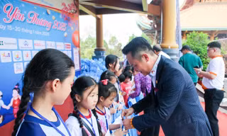 'Xuân yêu thương' đến với trẻ em yếu thế