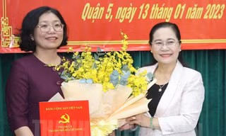 Bà Huỳnh Ngọc Nữ Phương Hồng làm Bí thư Quận uỷ Quận 5