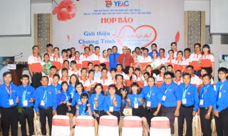 Sẵn sàng cho lễ cưới tập thể của 100 đôi “bây giờ mới cưới“