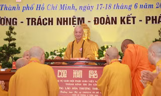 Đức Quyền Pháp chủ Giáo hội Phật giáo Việt Nam nhận Huân chương Độc lập hạng Nhất